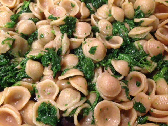 Orecchiette integrali con le cime di rapa senza grassi animali vegano vegetariano