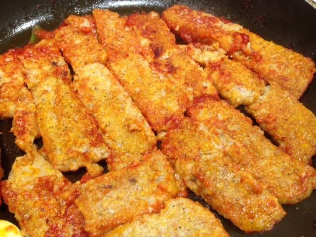 Polenta saporita preparata con polenta del giorno prima fatta con farine integrali di mais e grano saraceno. Molto buona e gustosa