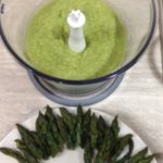 Preparazione crema di asparagi con cannellini piatto interamente vegetale senza aggiunta di grassi animali adatto a vegani