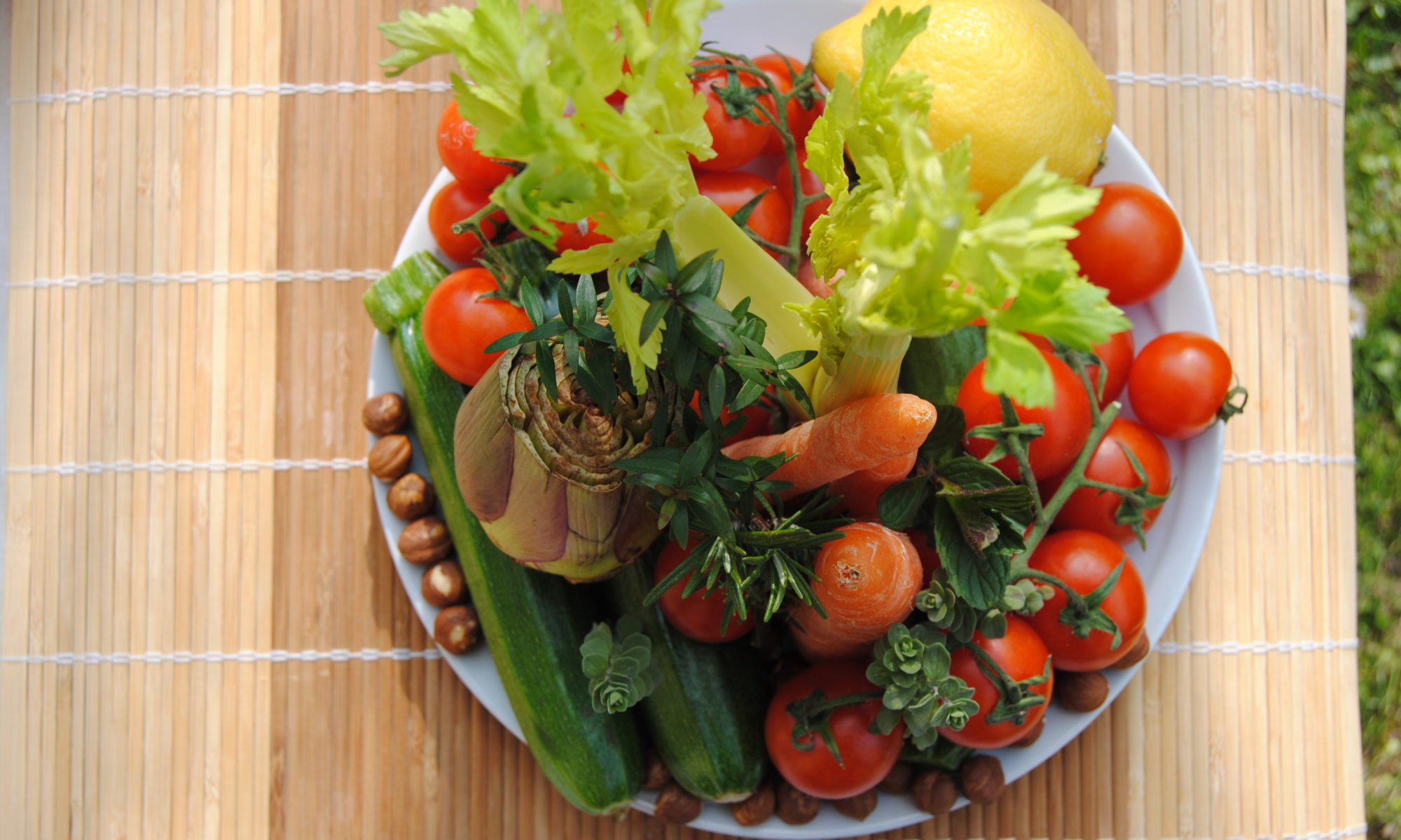 Verdura e frutta fonti naturali di antiossidanti necessari per contrastare i radicali liberi