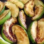 Zucchine tonde preparate con taglio a spicchio