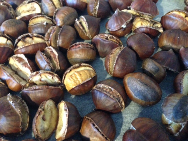 Castagne al forno, ottime caldarroste con procedimento diverso ma stesso risultato!