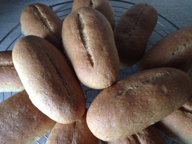 Pane con grano duro, pane fatto in casa, panini che potrete preparare in casa senza difficoltà