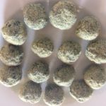 preparazione ricetta polpette di spinaci, ricetta vegan, polpette interamente vegetali